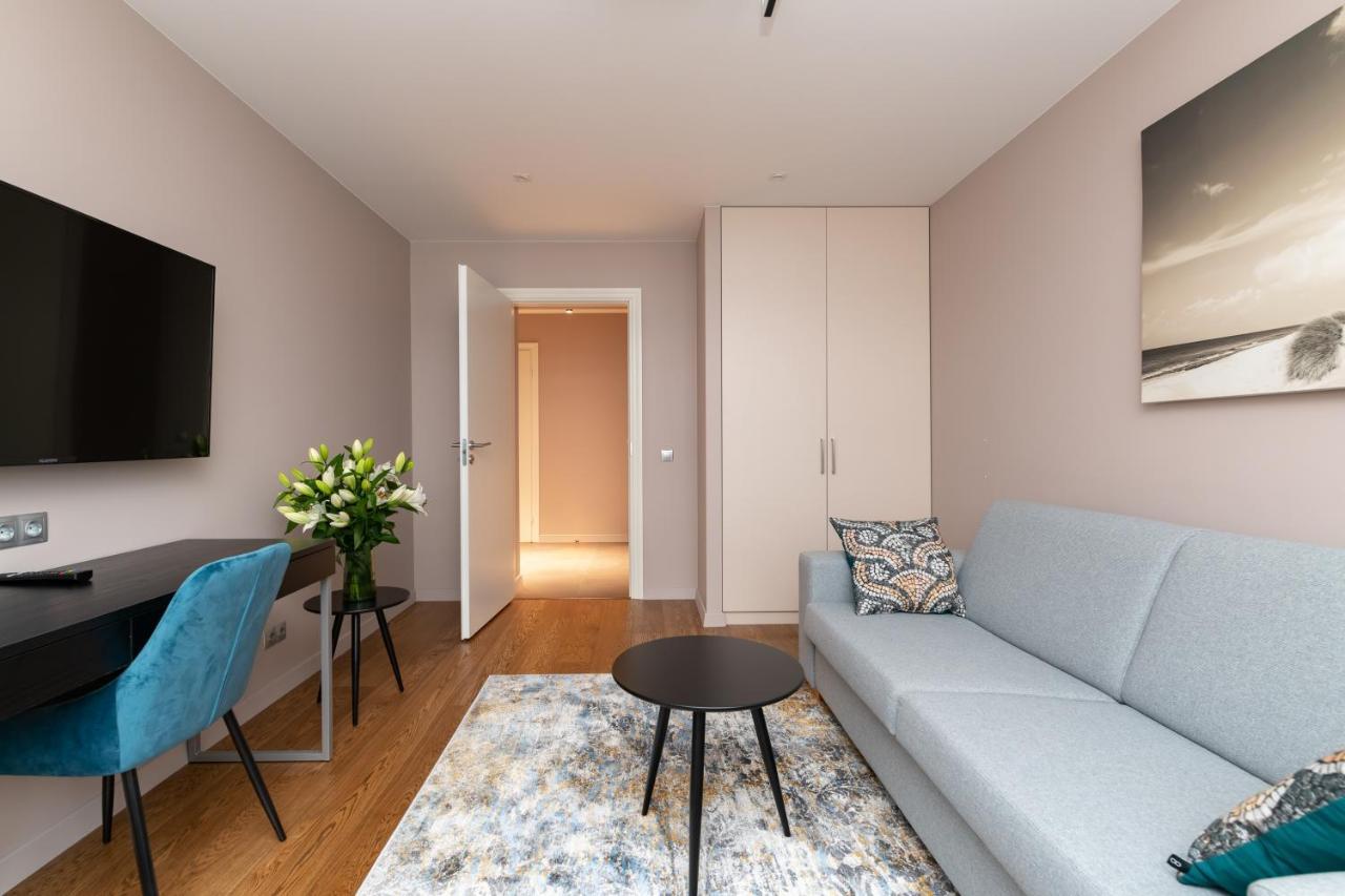 Karu Central Apartment Tallinn Buitenkant foto